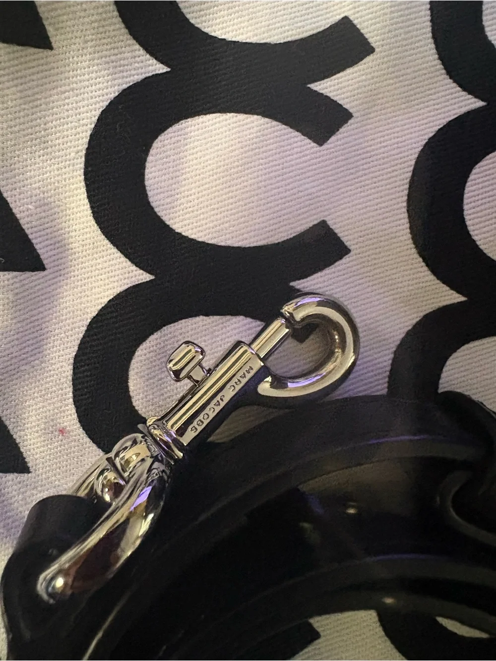 Marc Jacobs Black Leather Satchel with Detachable Strap- great condition - Picture 8 of 12